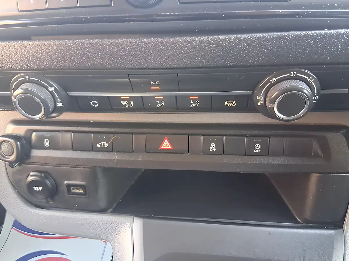 Used 2019 Vauxhall Vivaro 2900 Edition White - Interior and Exterior details 13