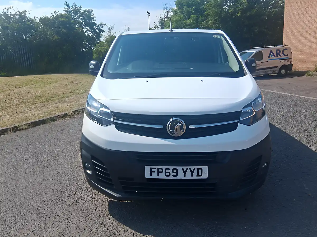 Used 2019 Vauxhall Vivaro 2900 Edition White - Interior and Exterior details 8
