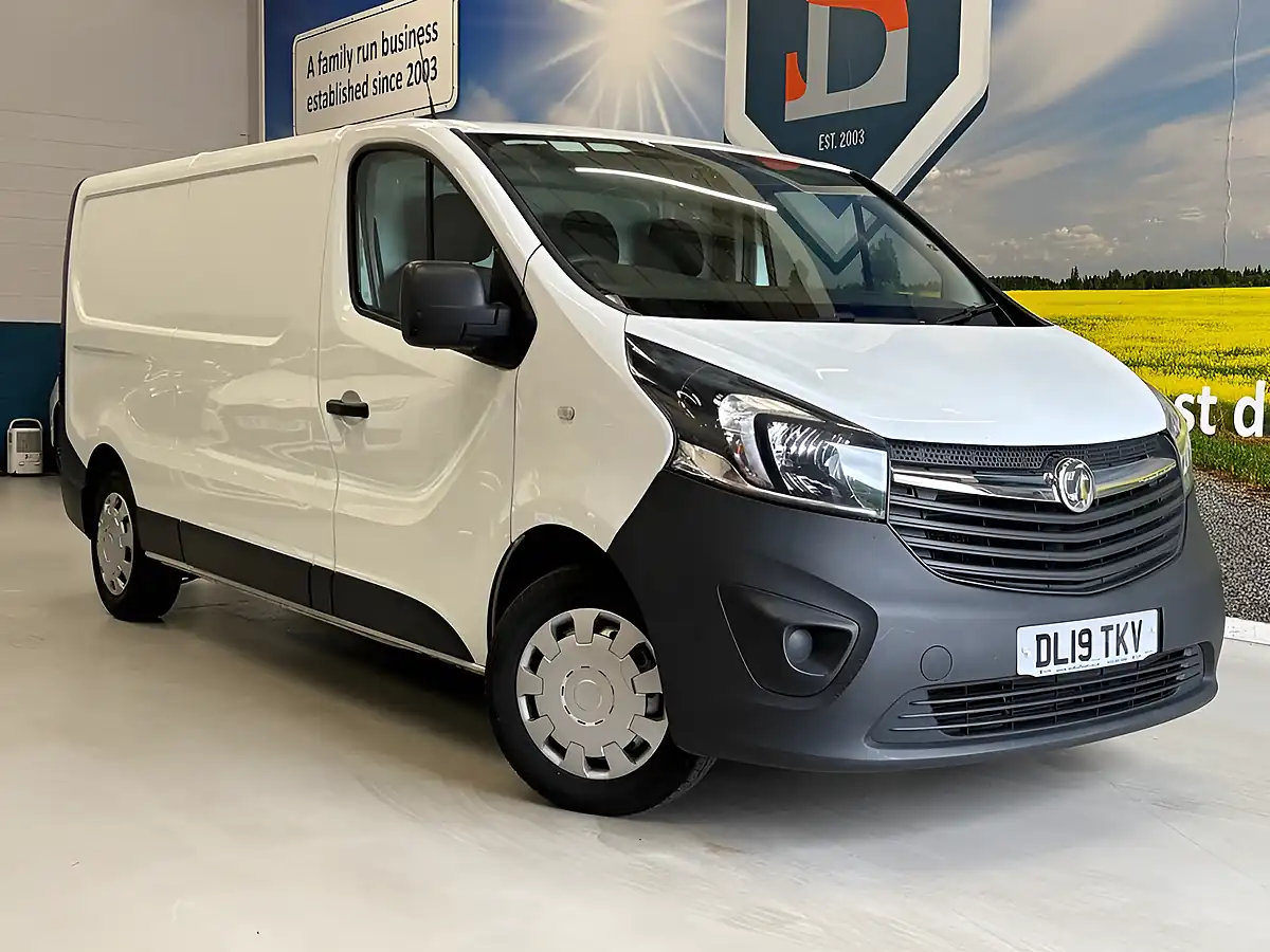 Used 2019 Vauxhall Vivaro 2900 Panel Van L2 H1 White - Front View