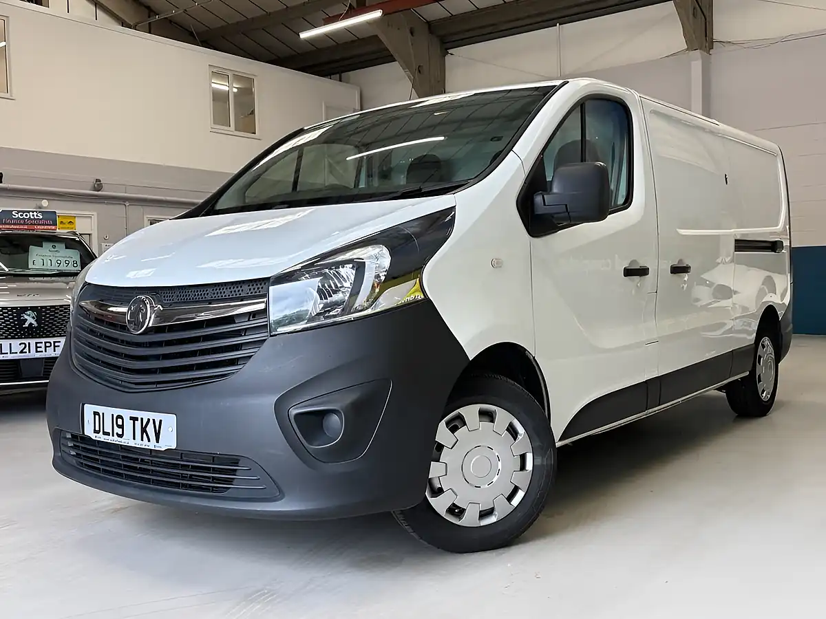 Used 2019 Vauxhall Vivaro 2900 Panel Van L2 H1 White - Interior and Exterior details 3