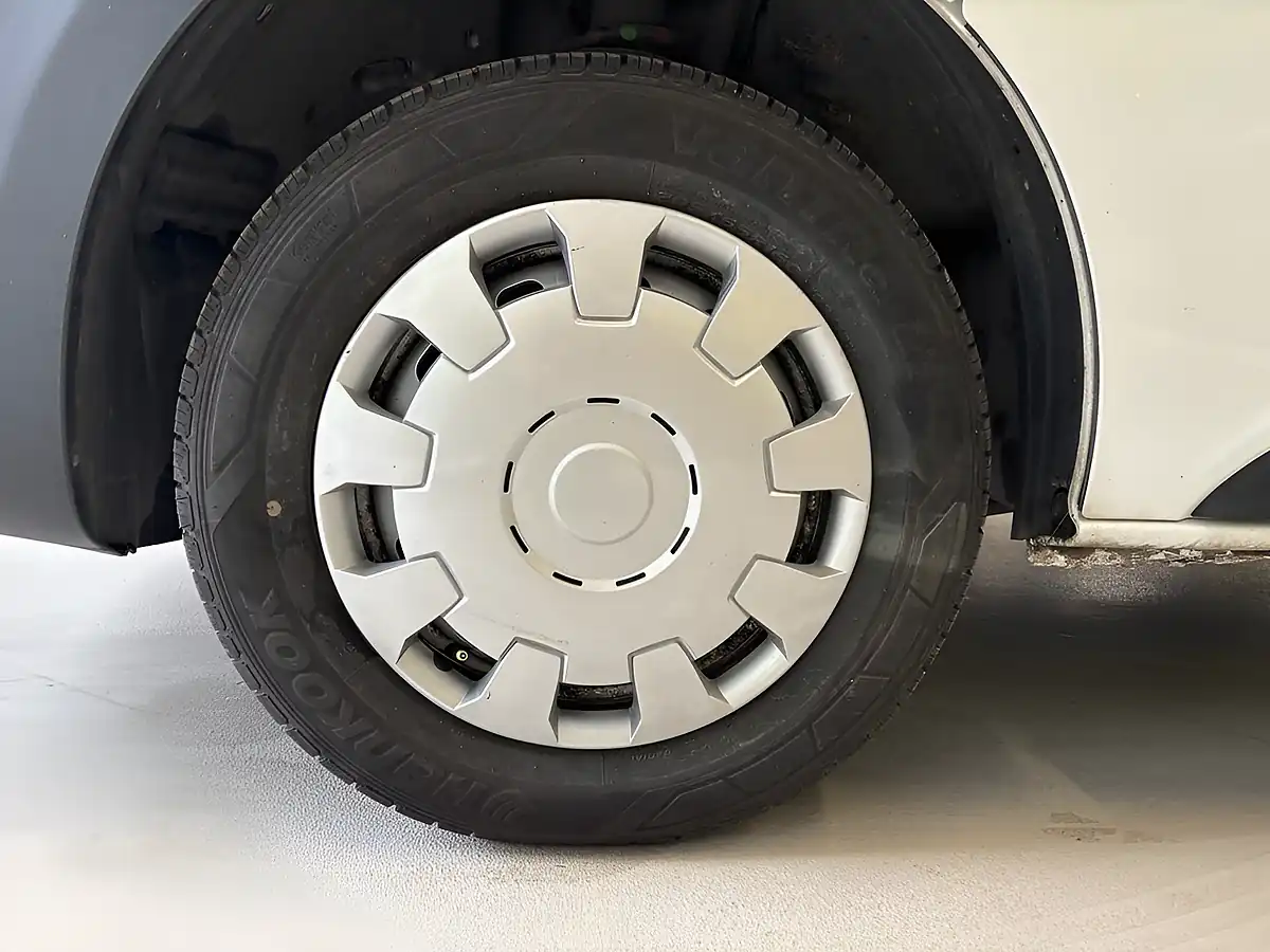 Used 2019 Vauxhall Vivaro 2900 Panel Van L2 H1 White - Interior and Exterior details 8