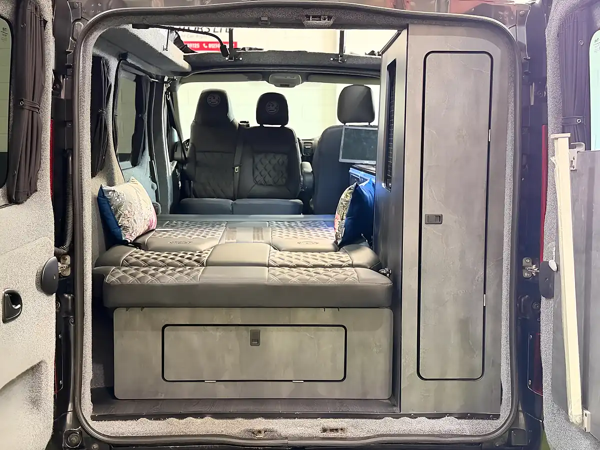 Used 2019 Vauxhall Vivaro Black - Interior and Exterior details 12