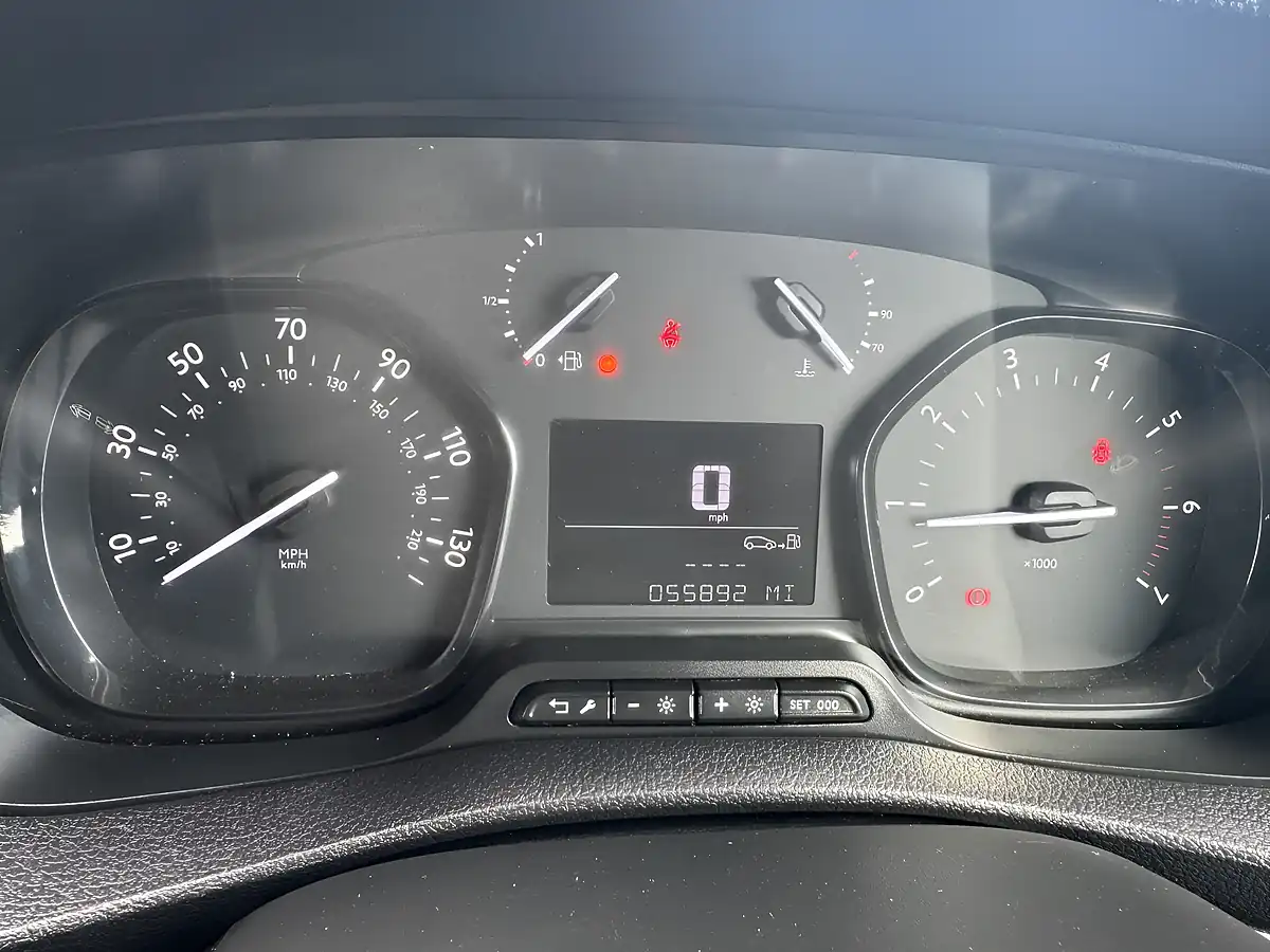 Used 2019 Vauxhall Vivaro Dynamic Grey - Interior and Exterior details 11