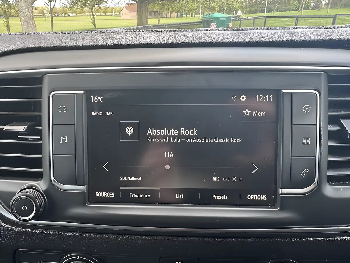 Used 2019 Vauxhall Vivaro Dynamic Grey - Interior and Exterior details 12