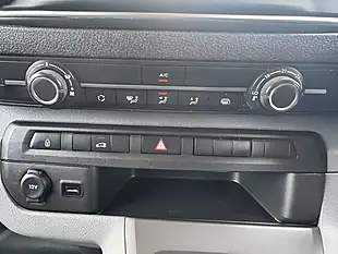 Used 2019 Vauxhall Vivaro Dynamic Grey - Interior and Exterior details 14