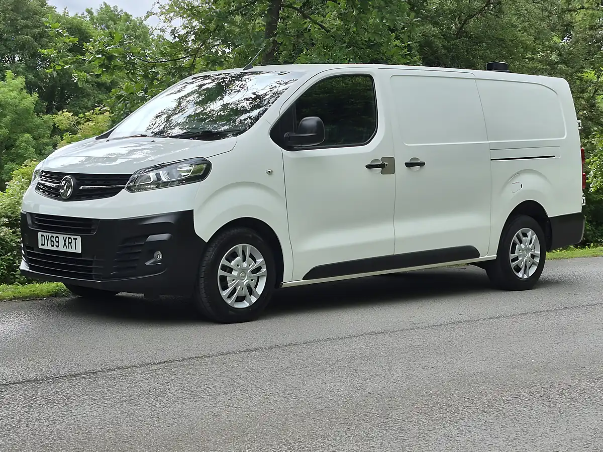 Used 2019 Vauxhall Vivaro Dynamic White - Interior and Exterior details 6