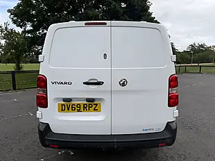 Used 2019 Vauxhall Vivaro Dynamic White - Interior and Exterior details 4