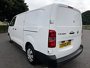 Used 2019 Vauxhall Vivaro Dynamic White - Interior and Exterior details 5