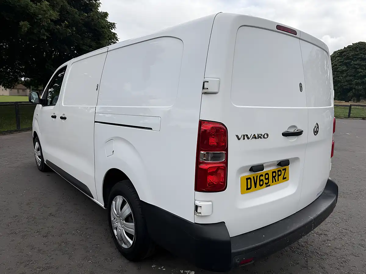 Used 2019 Vauxhall Vivaro Dynamic White - Interior and Exterior details 5