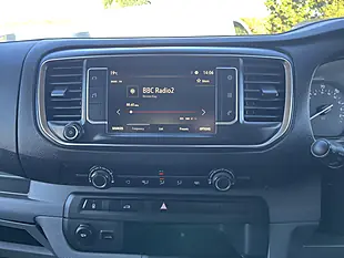 Used 2019 Vauxhall Vivaro Dynamic White - Interior and Exterior details 15