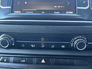 Used 2019 Vauxhall Vivaro Dynamic White - Interior and Exterior details 16