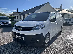 Used 2019 Vauxhall Vivaro Dynamic White - Interior and Exterior details 6