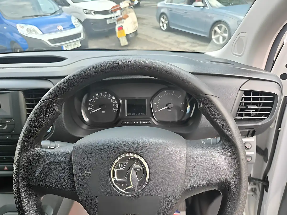 Used 2019 Vauxhall Vivaro Edition H1 White - Interior and Exterior details 16