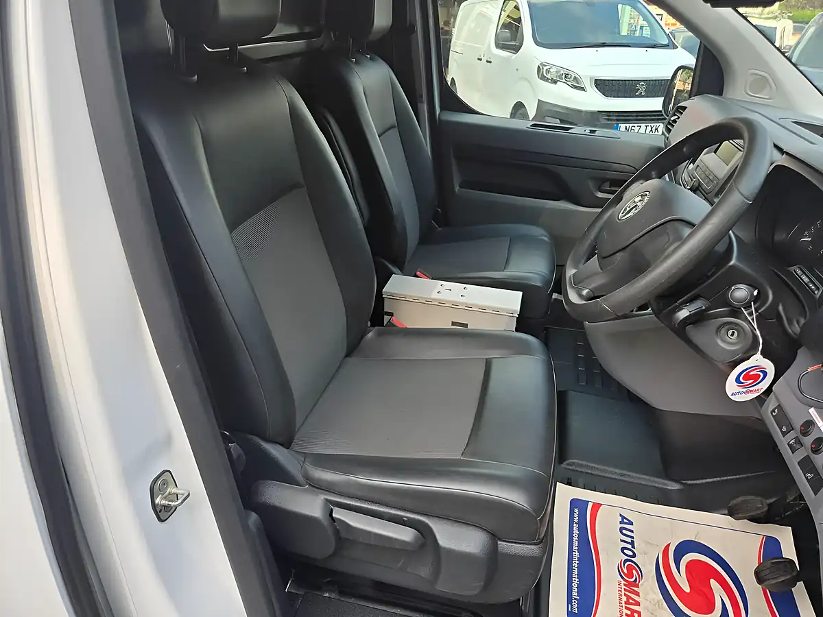 Used 2019 Vauxhall Vivaro Edition H1 White - Interior and Exterior details 19