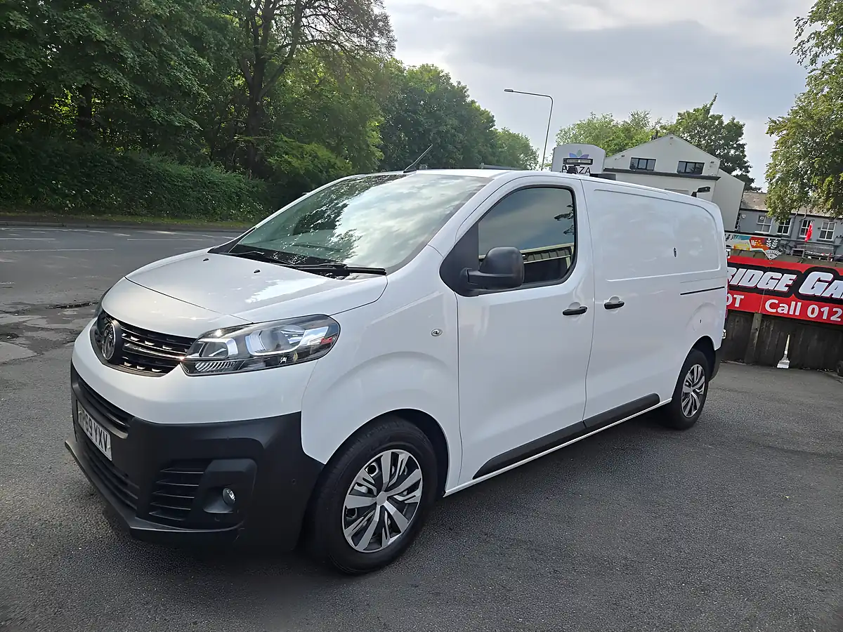 Used 2019 Vauxhall Vivaro Edition H1 White - Interior and Exterior details 3