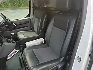 Used 2019 Vauxhall Vivaro Edition H1 White - Interior and Exterior details 6