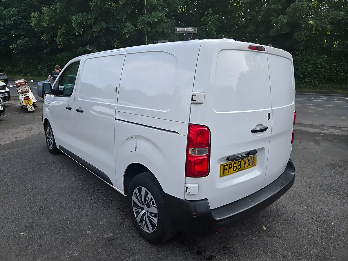 Used 2019 Vauxhall Vivaro Edition H1 White - Interior and Exterior details 9
