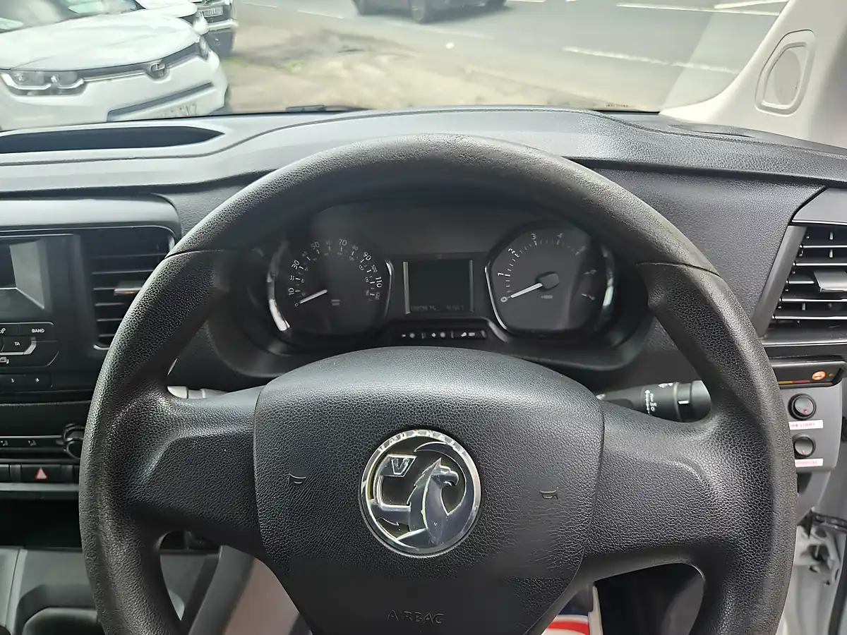 Used 2019 Vauxhall Vivaro Edition H1 White - Interior and Exterior details 14