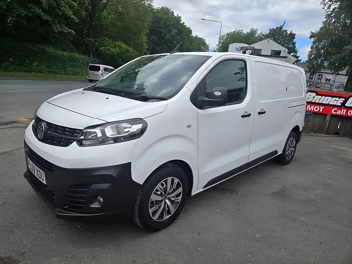 Used 2019 Vauxhall Vivaro Edition H1 White - Interior and Exterior details 3