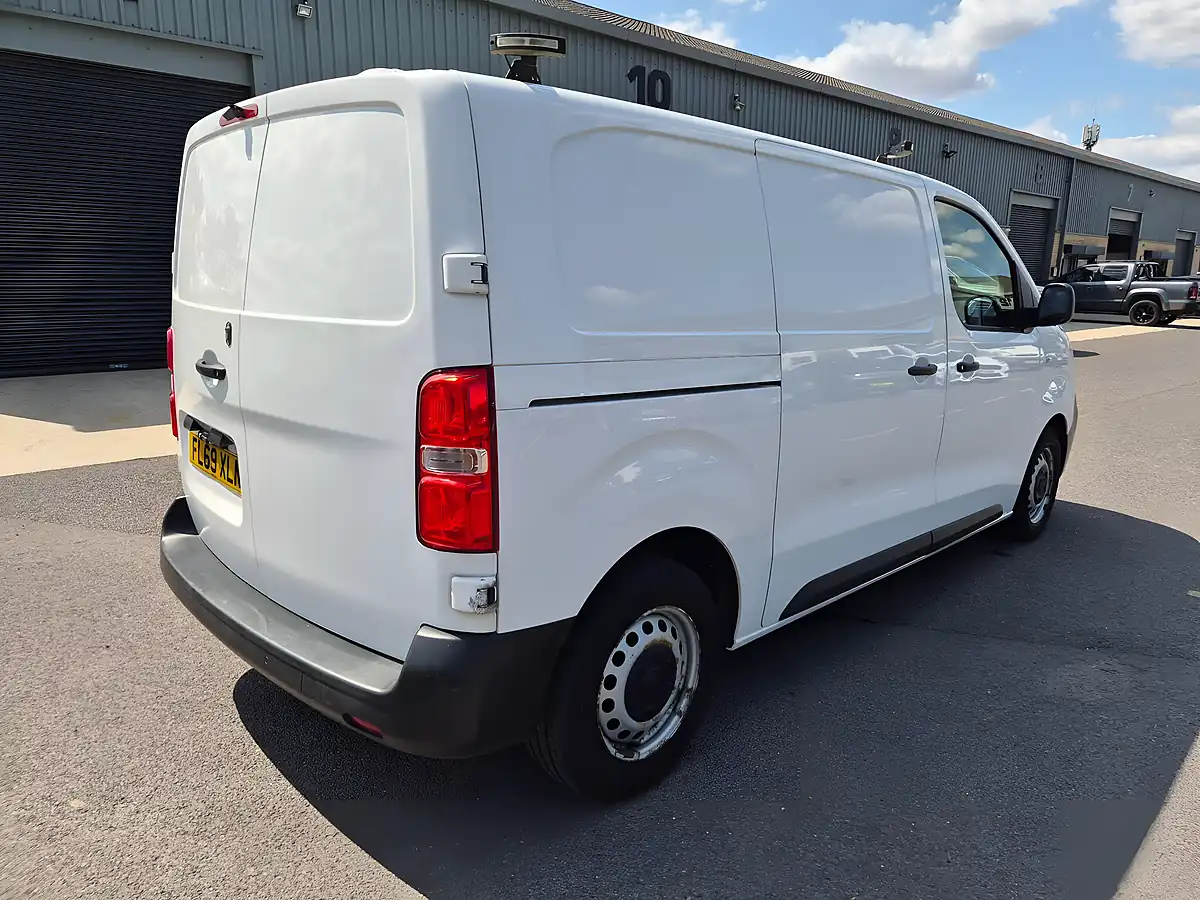 Used 2019 Vauxhall Vivaro Edition L1 H1 White - Interior and Exterior details 13