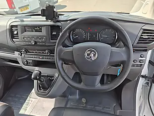 Used 2019 Vauxhall Vivaro Edition L1 H1 White - Interior and Exterior details 3