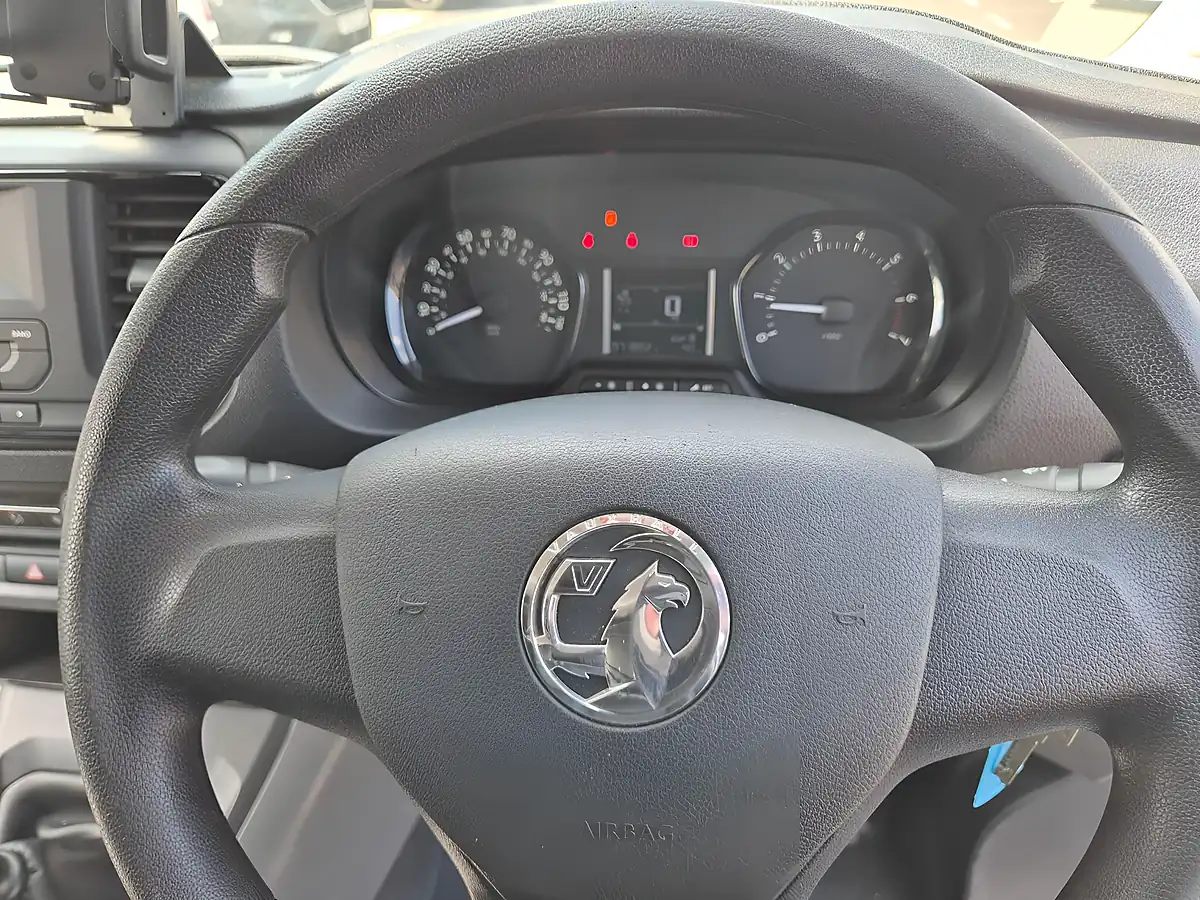 Used 2019 Vauxhall Vivaro Edition L1 H1 White - Interior and Exterior details 4