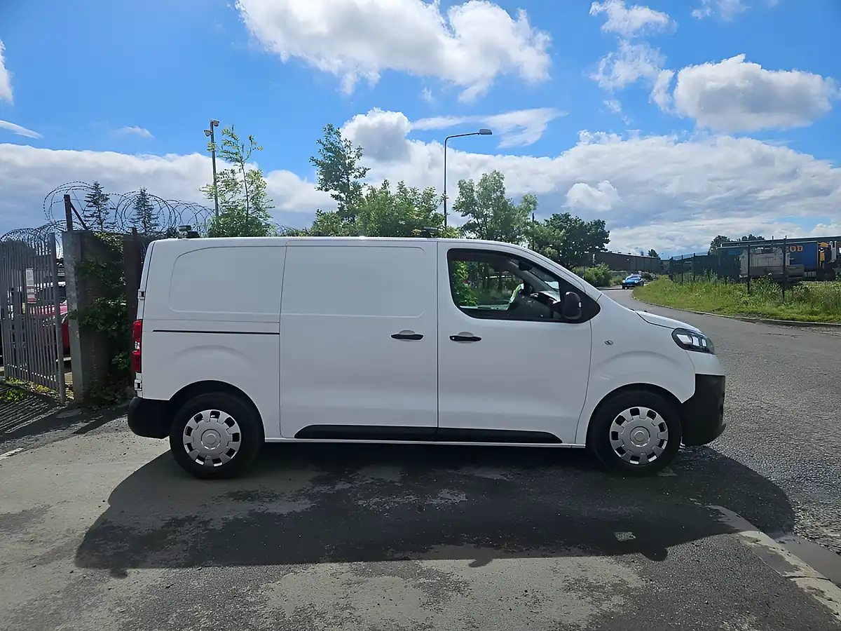 Used 2019 Vauxhall Vivaro Edition White - Interior and Exterior details 2