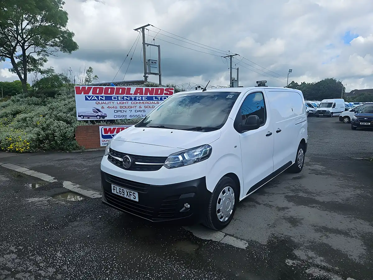 Used 2019 Vauxhall Vivaro Edition White - Interior and Exterior details 4
