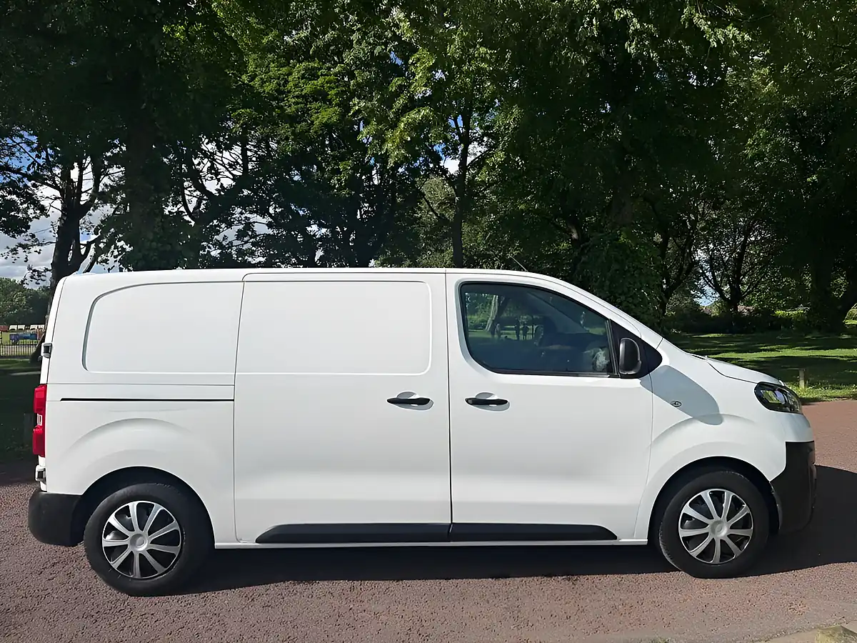 Used 2019 Vauxhall Vivaro Edition White - Interior and Exterior details 2