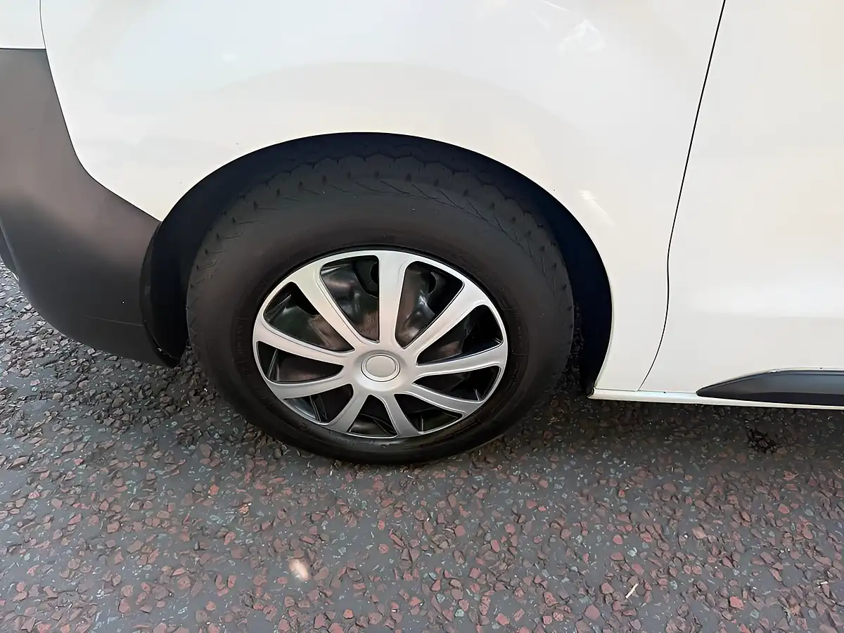 Used 2019 Vauxhall Vivaro Edition White - Interior and Exterior details 20