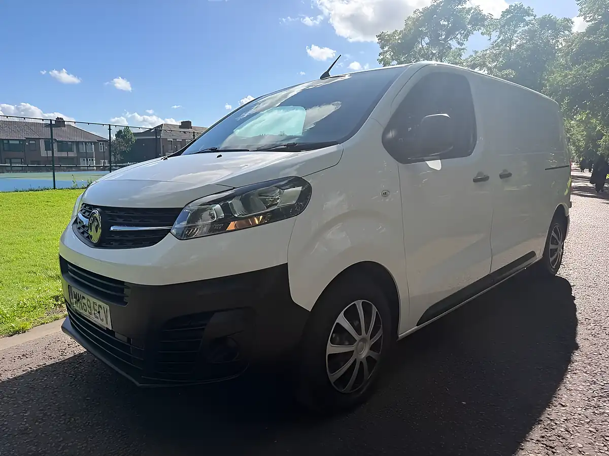 Used 2019 Vauxhall Vivaro Edition White - Interior and Exterior details 7