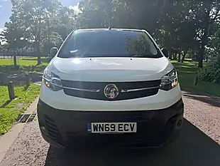 Used 2019 Vauxhall Vivaro Edition White - Interior and Exterior details 8