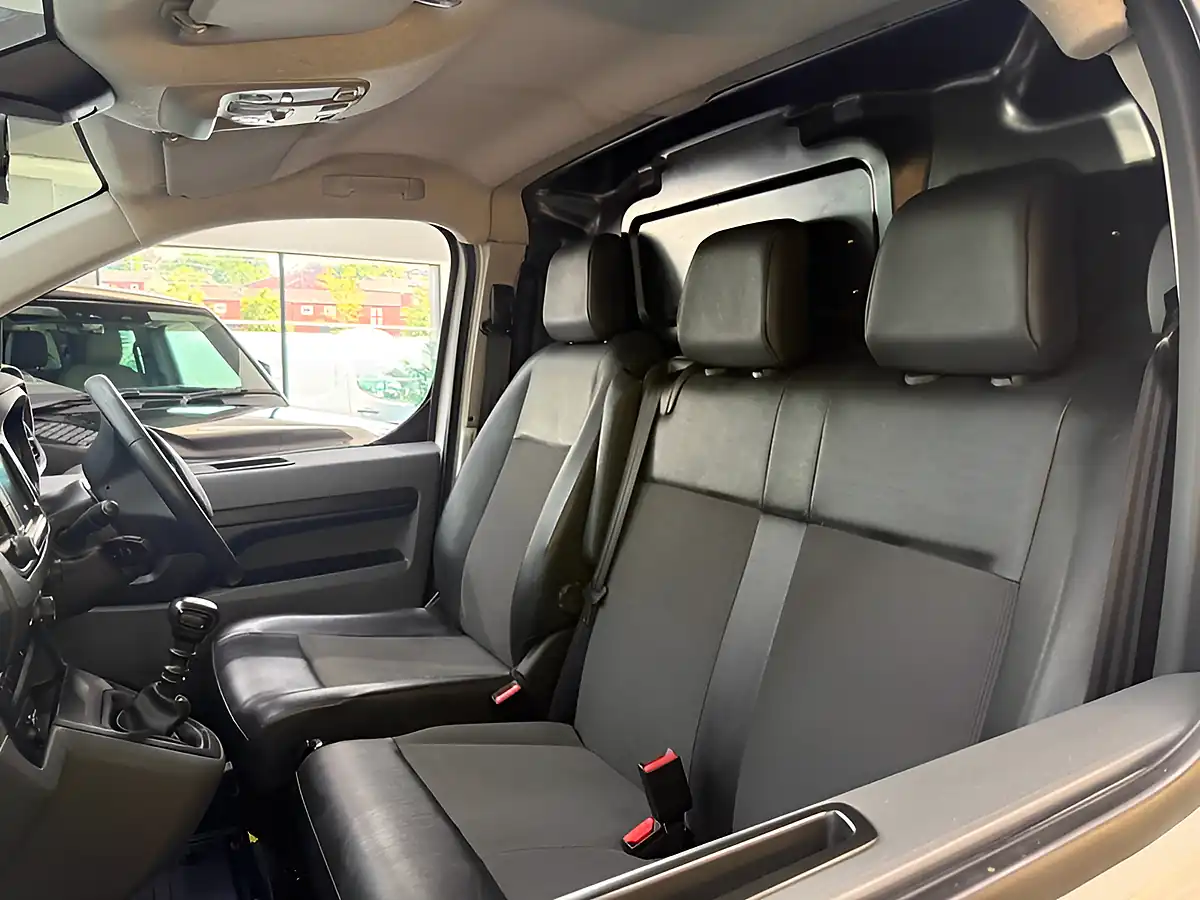Used 2019 Vauxhall Vivaro L2H1 2900 Dynamic S/S [stunning Example] White - Interior and Exterior details 11