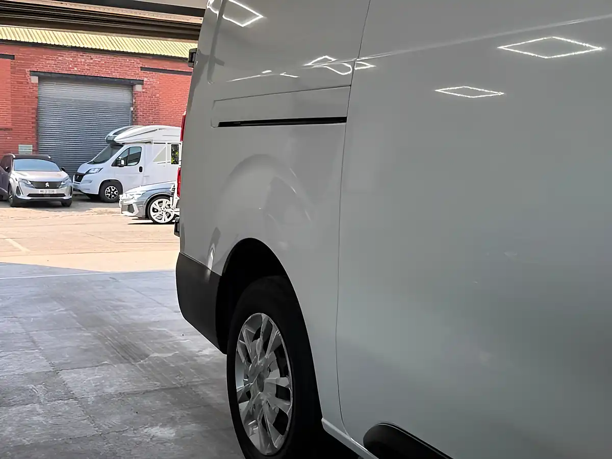 Used 2019 Vauxhall Vivaro L2H1 2900 Dynamic S/S [stunning Example] White - Interior and Exterior details 6