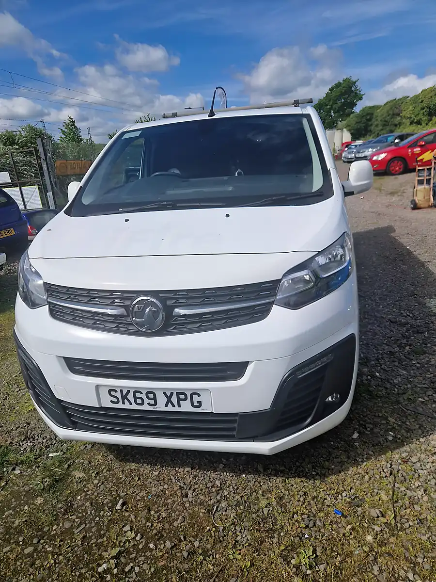 Used 2019 Vauxhall Vivaro Sportive H1 White - Front View