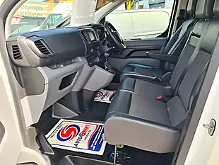 Used 2019 Vauxhall Vivaro Sportive - Interior and Exterior details 10