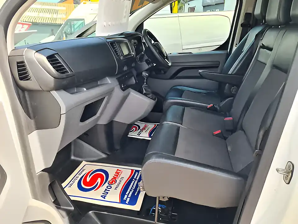 Used 2019 Vauxhall Vivaro Sportive - Interior and Exterior details 10