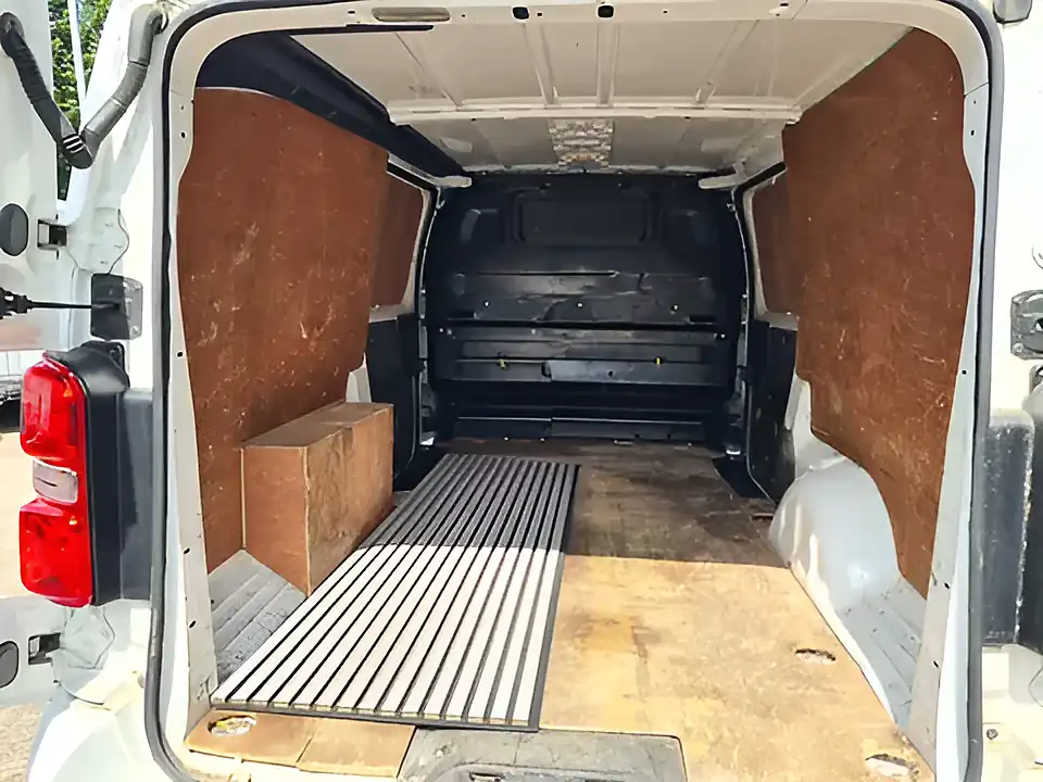 Used 2019 Vauxhall Vivaro Sportive - Interior and Exterior details 14