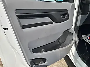 Used 2019 Vauxhall Vivaro Sportive - Interior and Exterior details 20