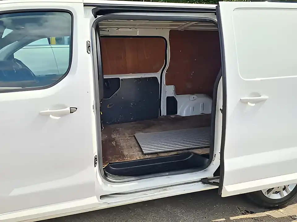 Used 2019 Vauxhall Vivaro Sportive - Interior and Exterior details 3