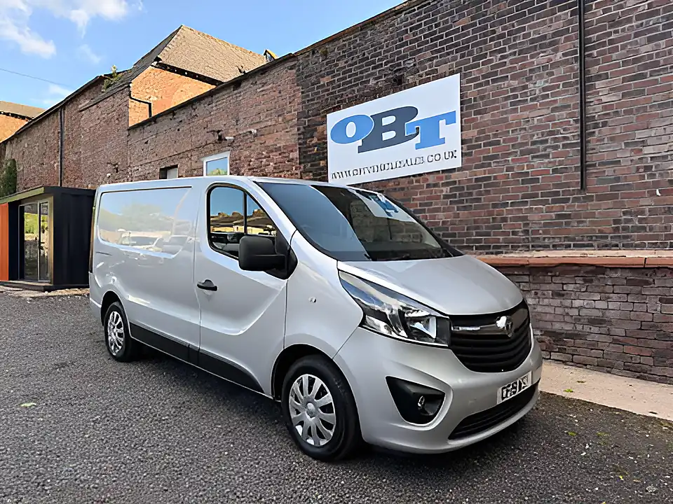 Used 2019 Vauxhall Vivaro Sportive Silver - Interior and Exterior details 4