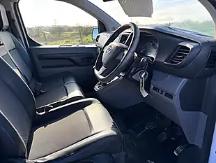Used 2019 Vauxhall Vivaro Sportive White - Interior and Exterior details 11