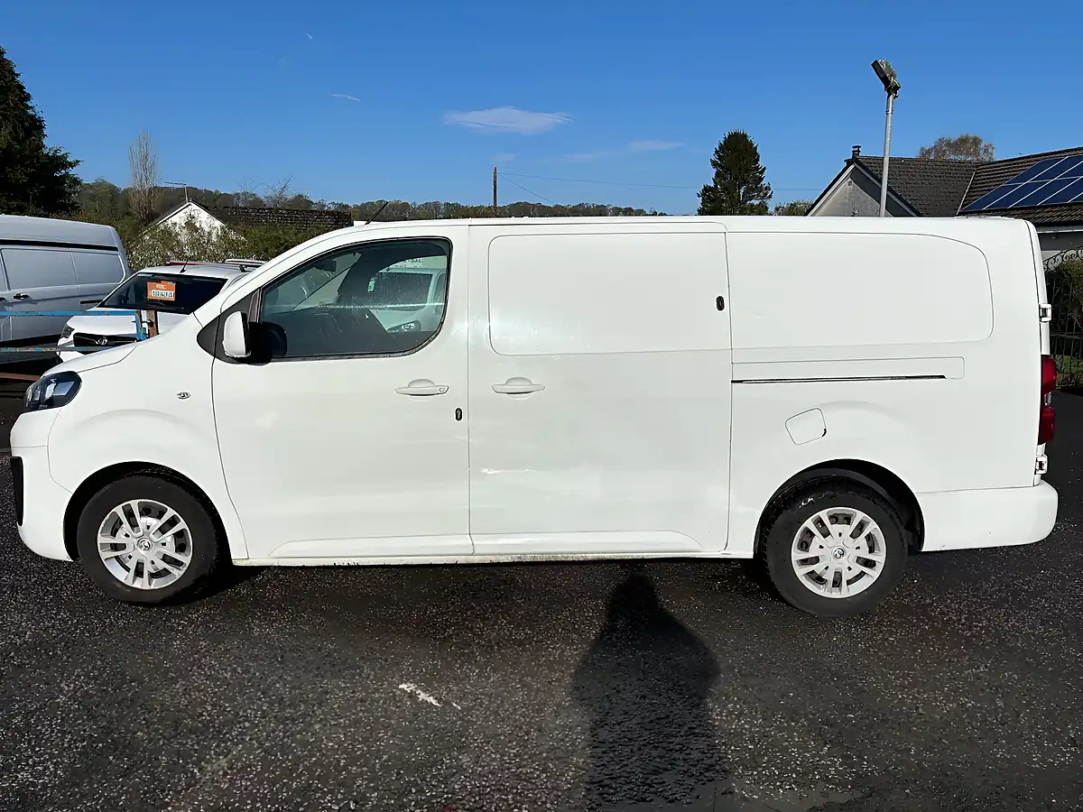 Used 2019 Vauxhall Vivaro Sportive White - Interior and Exterior details 6