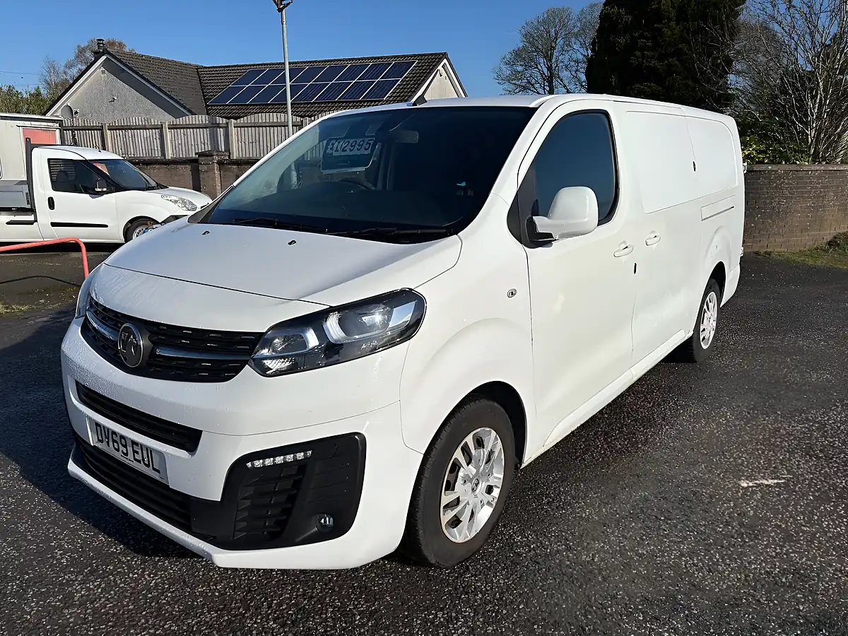 Used 2019 Vauxhall Vivaro Sportive White - Interior and Exterior details 7