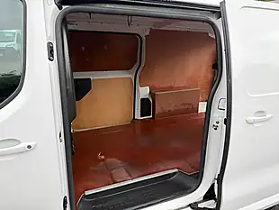 Used 2019 Vauxhall Vivaro Sportive White - Interior and Exterior details 18