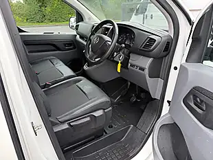 Used 2019 Vauxhall Vivaro Sportive White - Interior and Exterior details 3