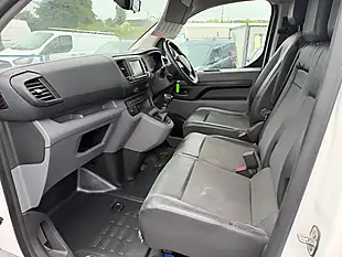 Used 2019 Vauxhall Vivaro Sportive White - Interior and Exterior details 14