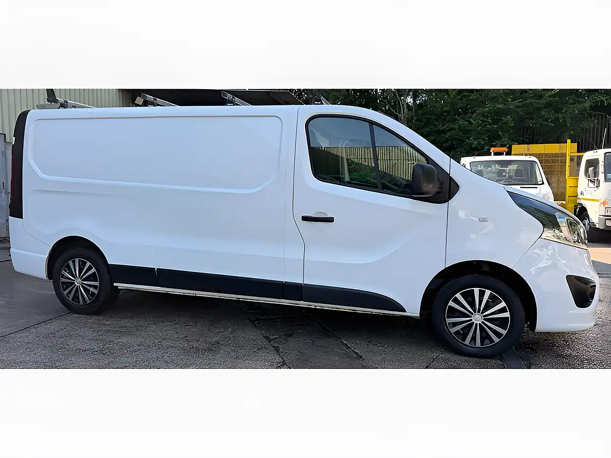 Used 2019 Vauxhall Vivaro Sportive White - Interior and Exterior details 5