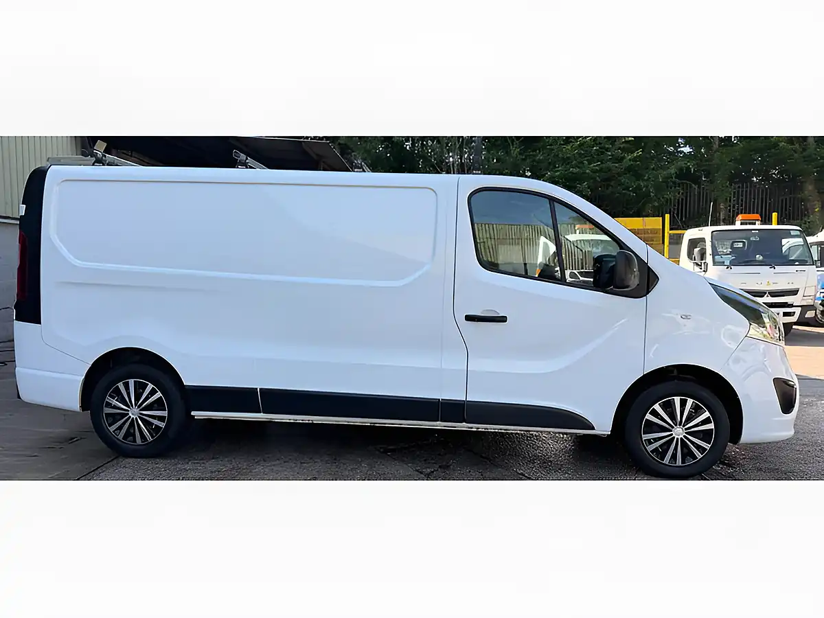 Used 2019 Vauxhall Vivaro Sportive White - Interior and Exterior details 6