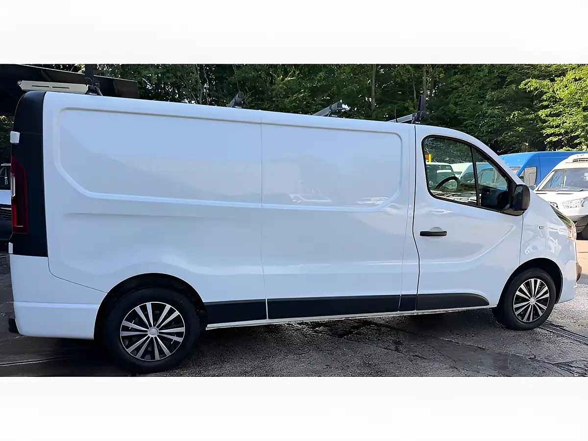 Used 2019 Vauxhall Vivaro Sportive White - Interior and Exterior details 8